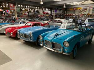 Image 14/24 of FIAT 1200 Convertible (1956)