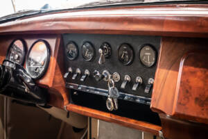 Image 18/32 of Jaguar Mk II 3.4 (1967)