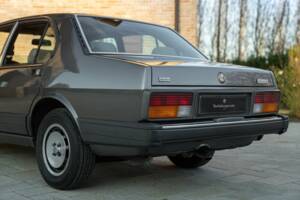 Image 31/50 of Alfa Romeo Alfetta Quadrifoglio Oro (1984)