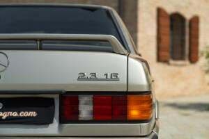 Image 11/50 of Mercedes-Benz 190 E 2.3-16 (1985)