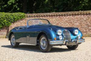 Image 33/50 of Jaguar XK 150 3.4 S OTS (1958)