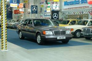 Bild 5/50 von Mercedes-Benz 400 SE (1991)