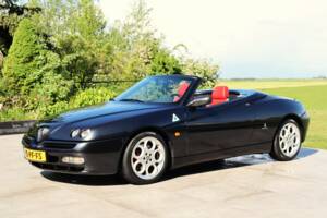 Image 5/50 of Alfa Romeo Spider 3.0 V6 24V (2001)