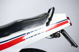 Image 20/50 of Yamaha RD 350 LC (1990)