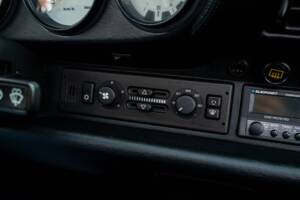 Bild 25/33 von Porsche 911 Turbo 3.6 (1993)