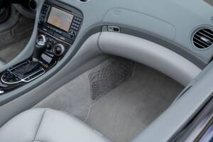 Image 31/42 of Mercedes-Benz SL 65 AMG (2006)