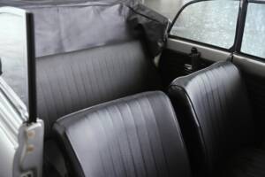 Image 25/37 of Volkswagen Beetle 1302 (1971)