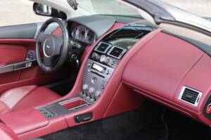 Bild 28/47 von Aston Martin DB 9 Volante (2006)