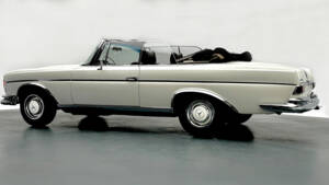 Bild 2/11 von Mercedes-Benz 220 SE b (1963)