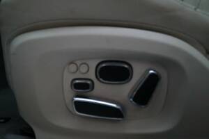 Image 13/32 of Jaguar XJ 5.0 (2011)