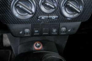 Image 28/50 de Volkswagen New Beetle 2.0 (2006)