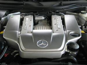 Bild 10/14 von Mercedes-Benz SLK 32 AMG (2002)