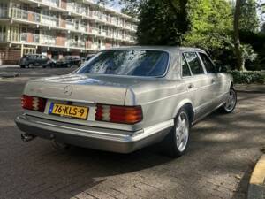 Bild 8/8 von Mercedes-Benz 560 SEL (1986)