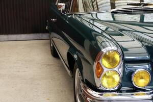 Immagine 20/79 di Mercedes-Benz 280 SE 3,5 (1970)