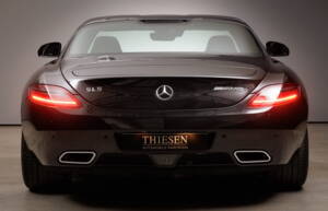 Image 5/34 of Mercedes-Benz SLS AMG (2013)