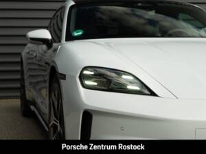 Obraz 27/31 pojazdu Porsche Taycan 4S Sport Turismo (2026)