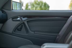 Bild 31/50 von Mercedes-Benz SL 320 (1997)