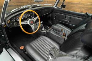 Obraz 2/19 pojazdu MG MGB (1973)