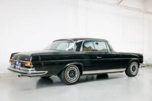 Image 4/32 of Mercedes-Benz 280 SE 3,5 (1971)