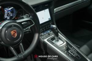 Image 19/24 of Porsche 911 Carrera (2016)