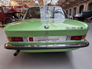 Image 4/43 of BMW 2,5 CS (1975)
