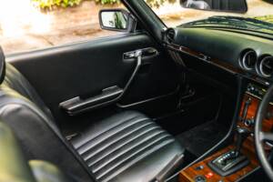 Image 26/30 de Mercedes-Benz 500 SL (1983)