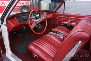 Bild 21/44 von Buick Skylark Convertible (1965)