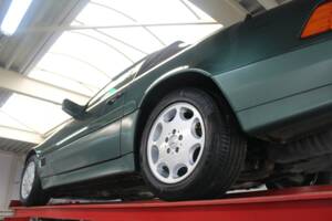 Afbeelding 7/50 van Mercedes-Benz 300 SL-24 (1992)