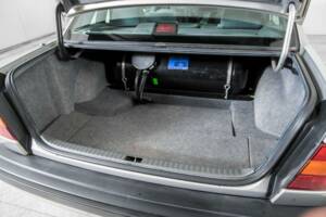 Bild 43/50 von Volvo 940 2.3i (1996)