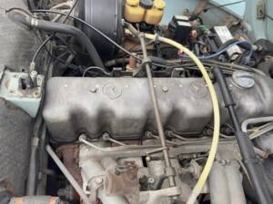 Image 5/5 de Mercedes-Benz 280 SL (1970)