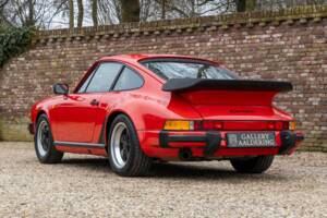 Bild 2/50 von Porsche 911 Carrera 3.2 (1988)