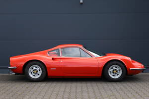 Image 3/35 of Ferrari Dino 246 GT (1972)