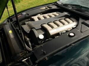 Image 43/50 of Aston Martin DB 7 Vantage (2000)
