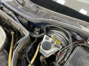 Image 31/40 de Mercedes-Benz 560 SEL (1987)