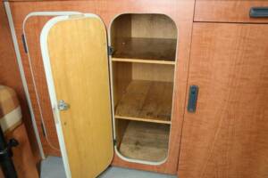 Immagine 32/50 di Volkswagen T2a Westfalia (1969)