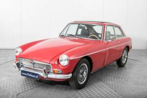Image 18/50 of MG MGB GT (1967)