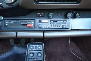 Image 24/40 of Porsche 911 Carrera 3.2 (1986)