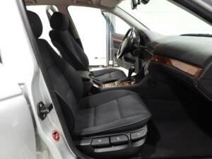 Image 9/15 de BMW 523i (1998)
