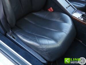 Image 41/50 of Mercedes-Benz 300 SL-24 (1992)