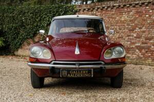 Image 39/50 de Citroën DS 21 (1971)