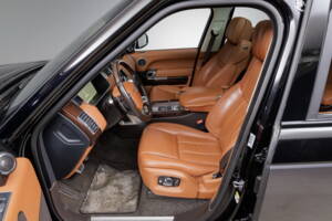 Bild 15/34 von Land Rover Range Rover Autobiography SDV8 (2015)