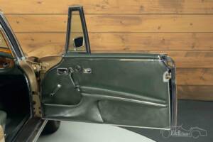 Image 11/19 of Mercedes-Benz 280 SE 3,5 (1970)