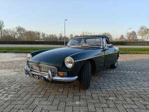 Image 1/8 of MG MGB (1970)