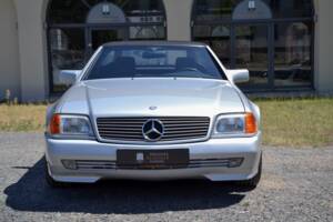 Image 23/50 of Mercedes-Benz 300 SL (1991)