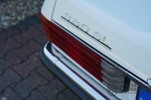 Image 46/50 of Mercedes-Benz 380 SL (1982)