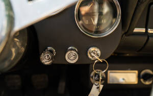 Image 60/77 of Alfa Romeo 2600 Spider (1963)