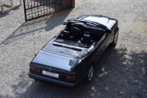 Image 8/15 of Mercedes-Benz E 200 (1997)