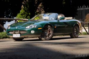 Image 6/70 of Jaguar XKR (2004)