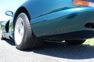 Image 34/35 of Dodge Viper RT/10 (1994)