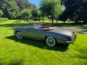Image 4/21 de Mercedes-Benz 190 SL (1957)